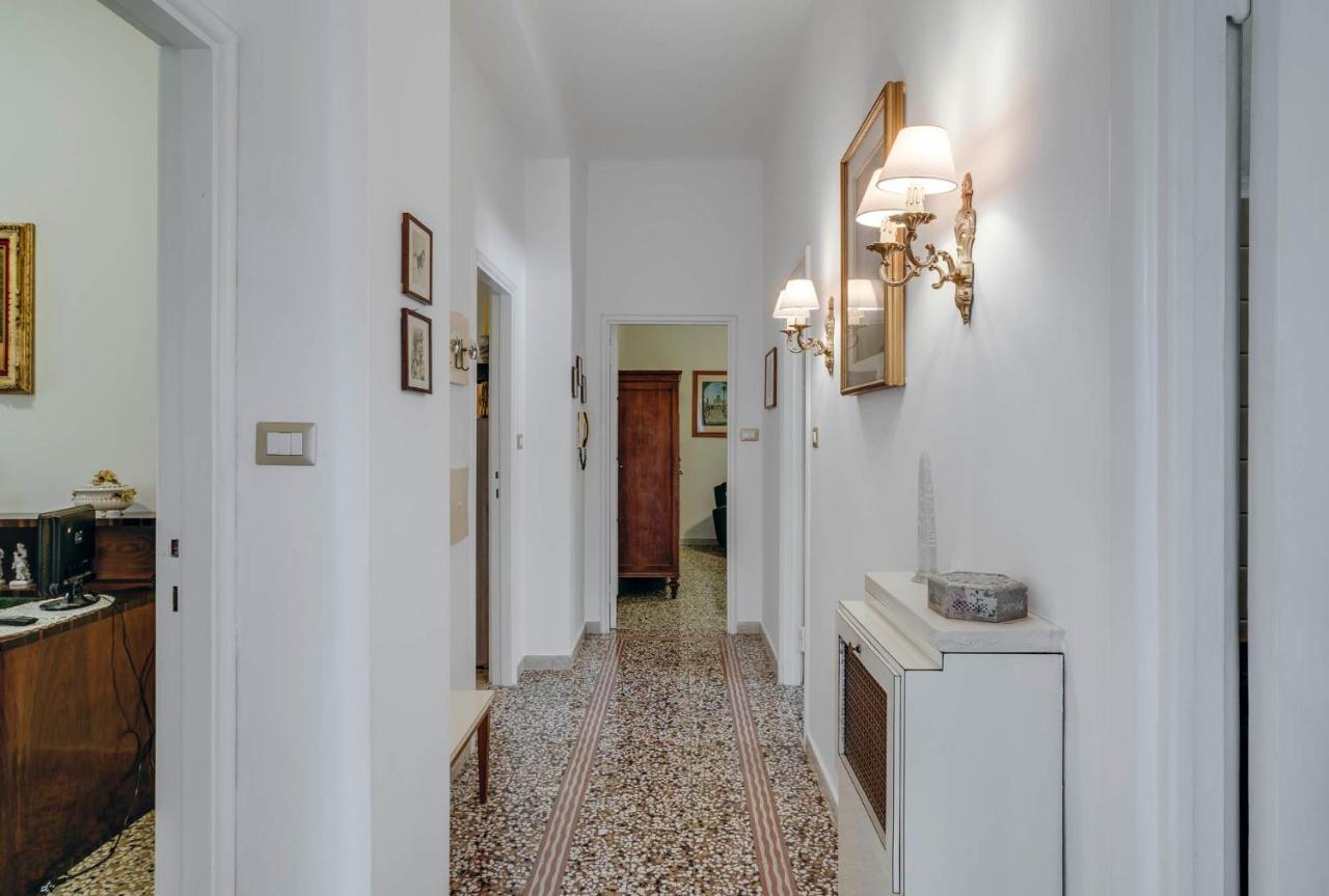 Sentirsi A Casa, Lontano Da Casa-Feel At Home Away From Home Caronno Pertusella Buitenkant foto