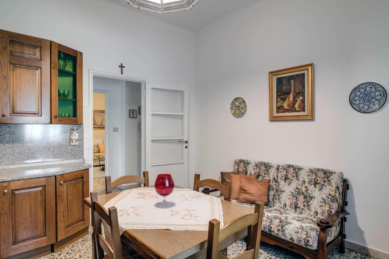 Sentirsi A Casa, Lontano Da Casa-Feel At Home Away From Home Caronno Pertusella Buitenkant foto