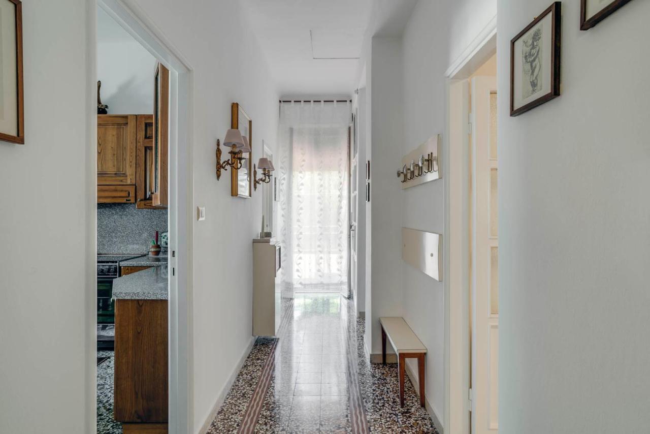 Sentirsi A Casa, Lontano Da Casa-Feel At Home Away From Home Caronno Pertusella Buitenkant foto