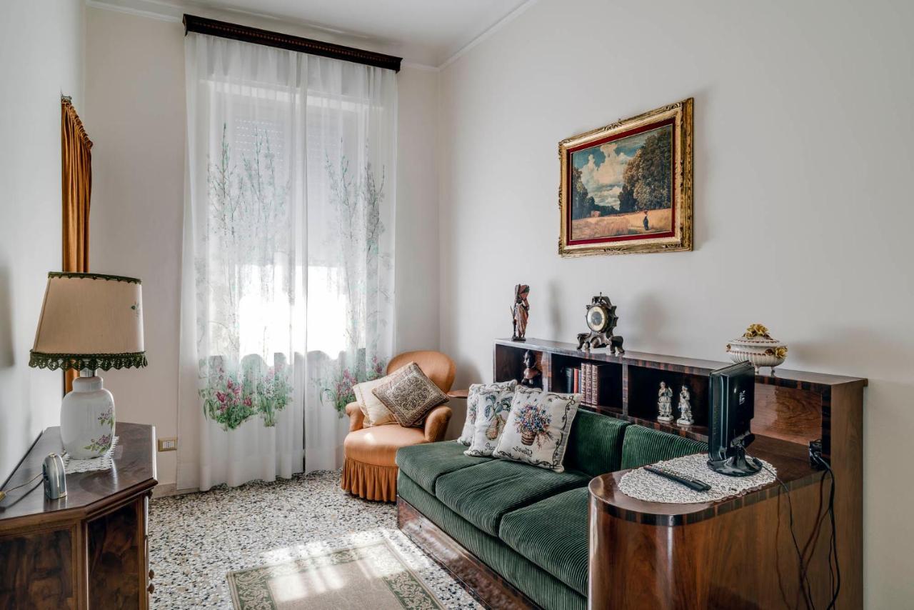 Sentirsi A Casa, Lontano Da Casa-Feel At Home Away From Home Caronno Pertusella Buitenkant foto